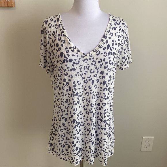 Rails Cara Snow Leopard Linen Blend Tee - Picture 4 of 10